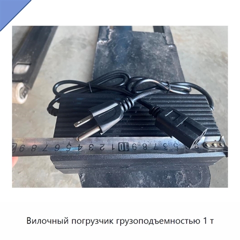 Вилочный погрузчик грузоподъемностью 1 т
